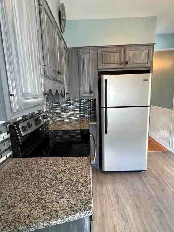 68 Van Dyke Ave - Photo 6 of 6