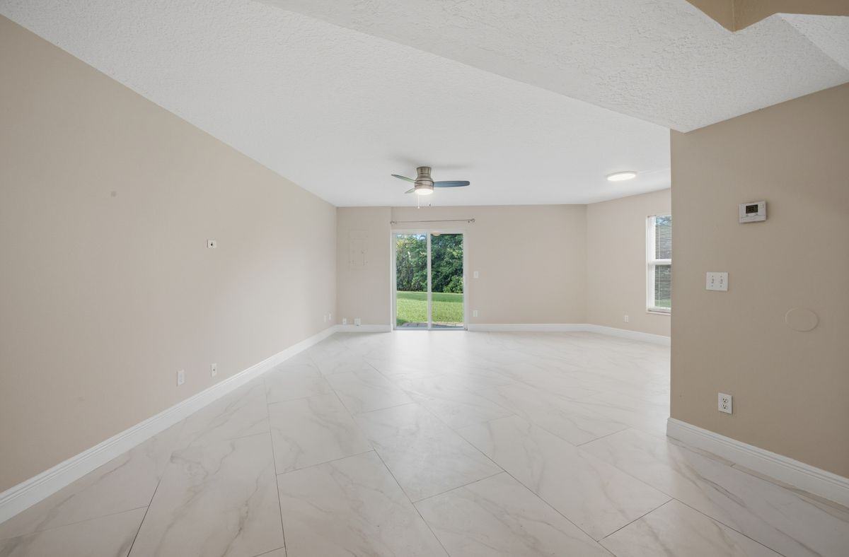 1033 Goldenrod Rd - Photo 7 of 13
