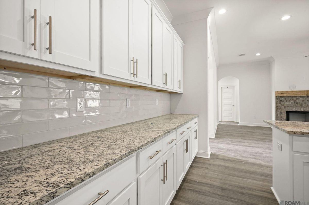 18755 Seabiscuit Ln - Photo 7 of 26