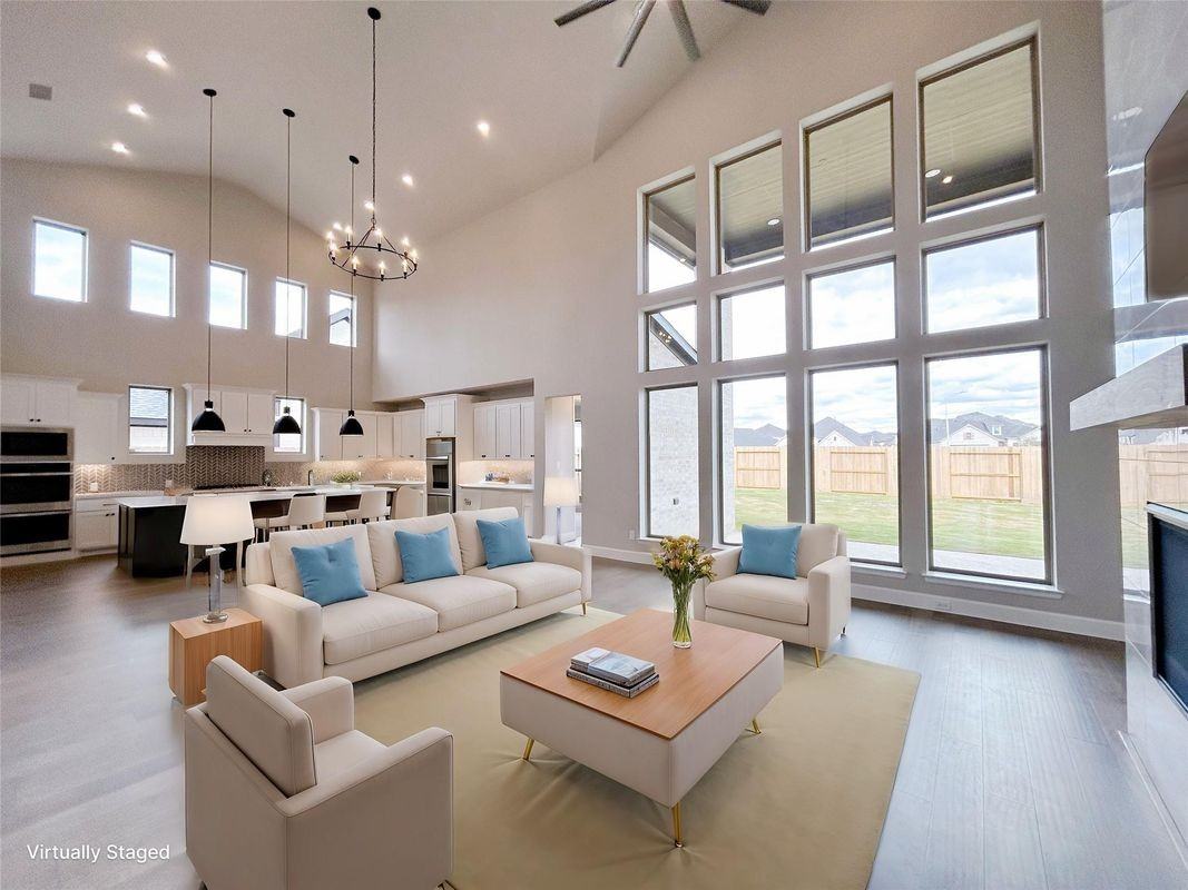 5515 Holly Hollow Ln - Photo 3 of 4