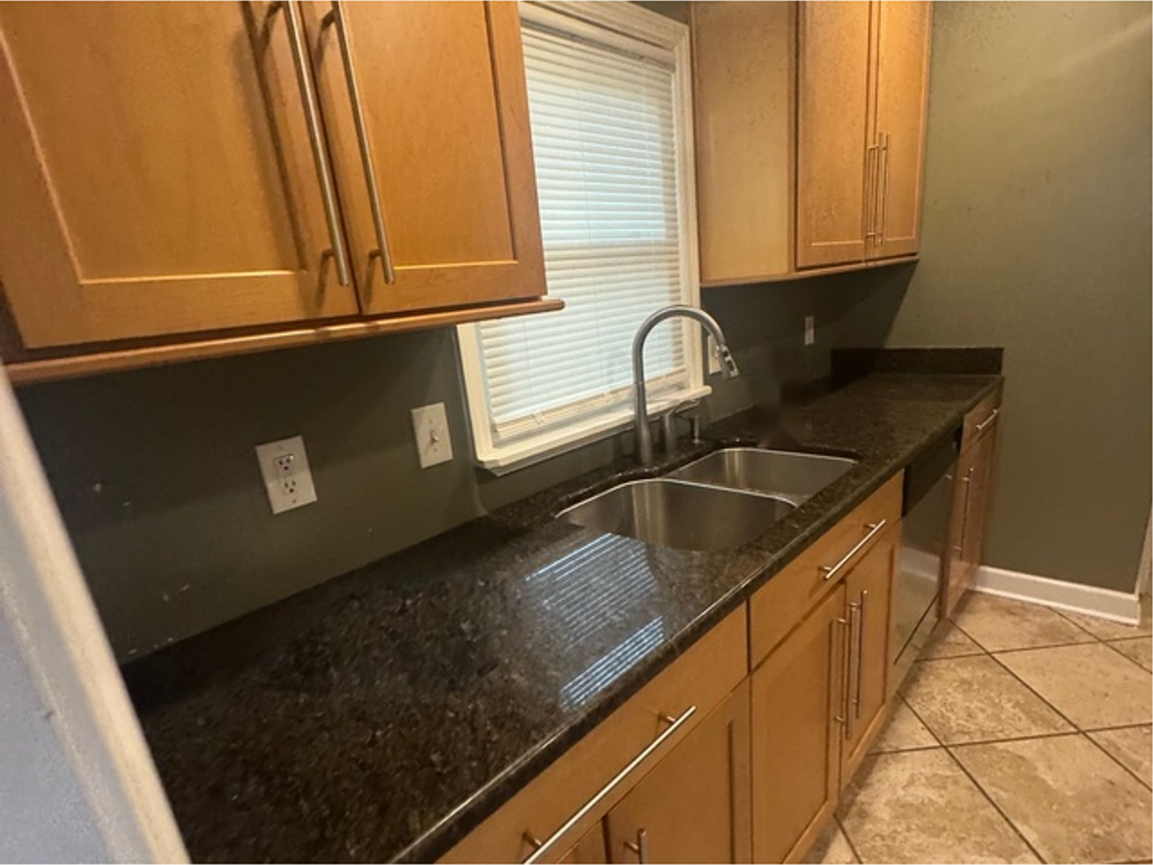 4618 Willow Rd - Photo 2 of 7
