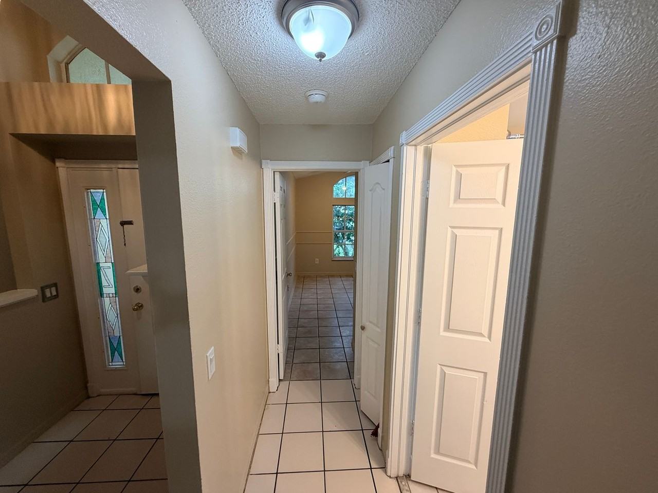 7032 Whittington Ct - Photo 7 of 29
