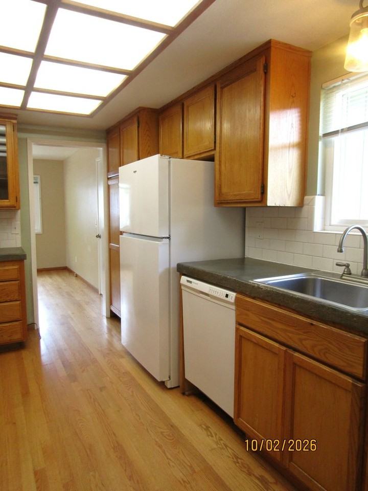 3618 Sleepy Hollow Dr - Photo 6 of 27