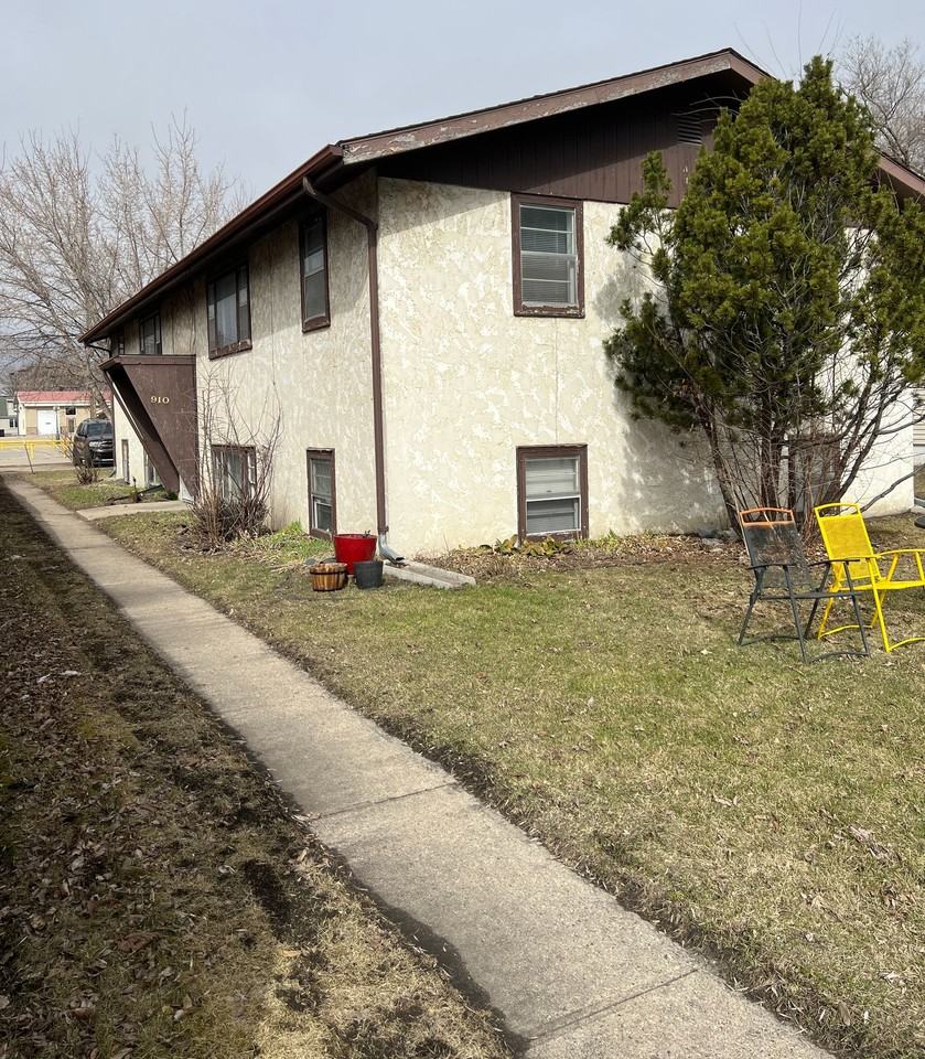 4 plex-910 S. 12th St. - Photo 3 of 4
