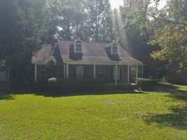 featured image of 206 Milway Rd