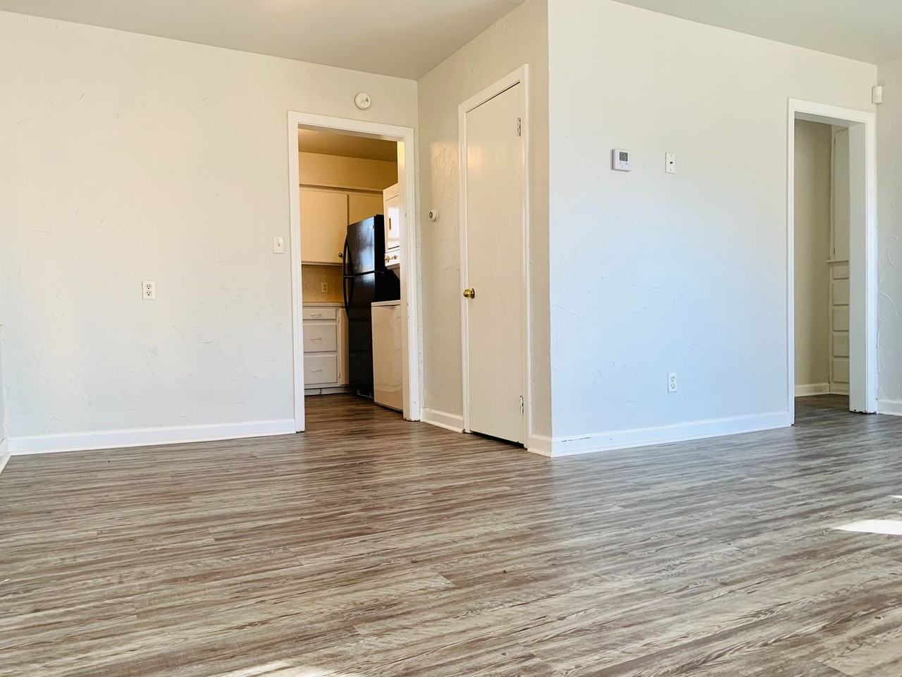 6209 Nw 35th St - Photo 3 of 10