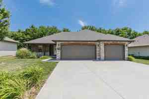 featured image of 2008 S Thomas Dr