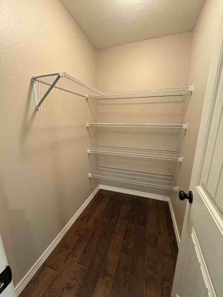 2008 S Thomas Dr - Photo 7 of 19