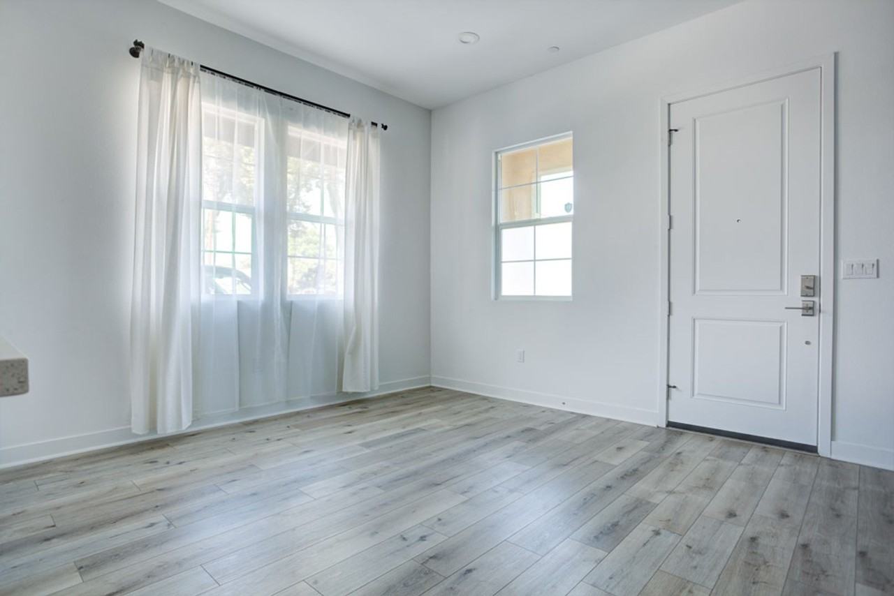 10602 Owens Way - Photo 6 of 40