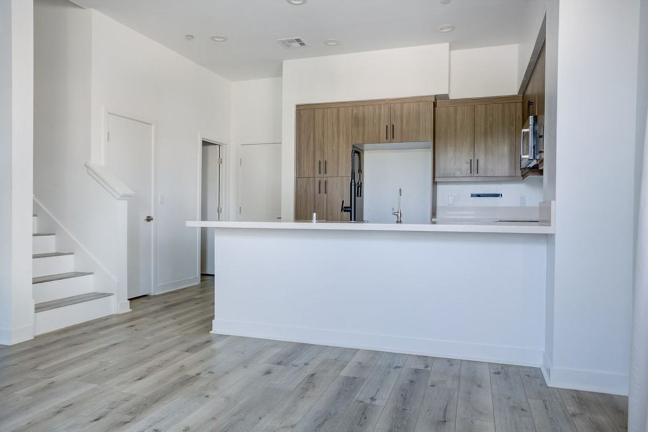 10602 Owens Way - Photo 7 of 40
