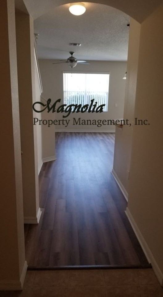 504 Penny Royal Pl - Photo 3 of 21