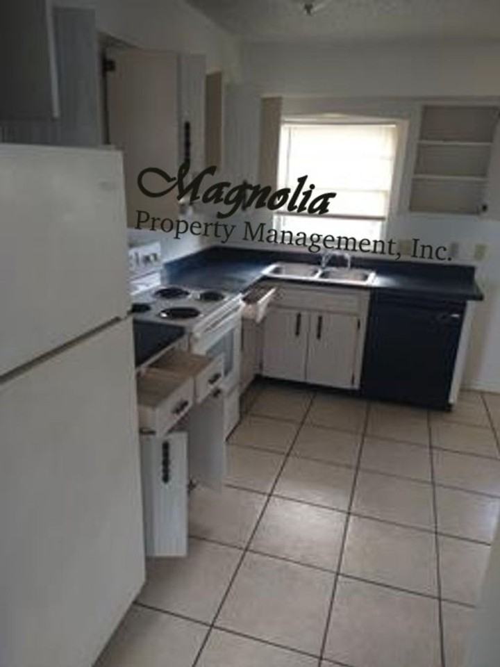 276 N Lakeview Dr - Photo 4 of 8