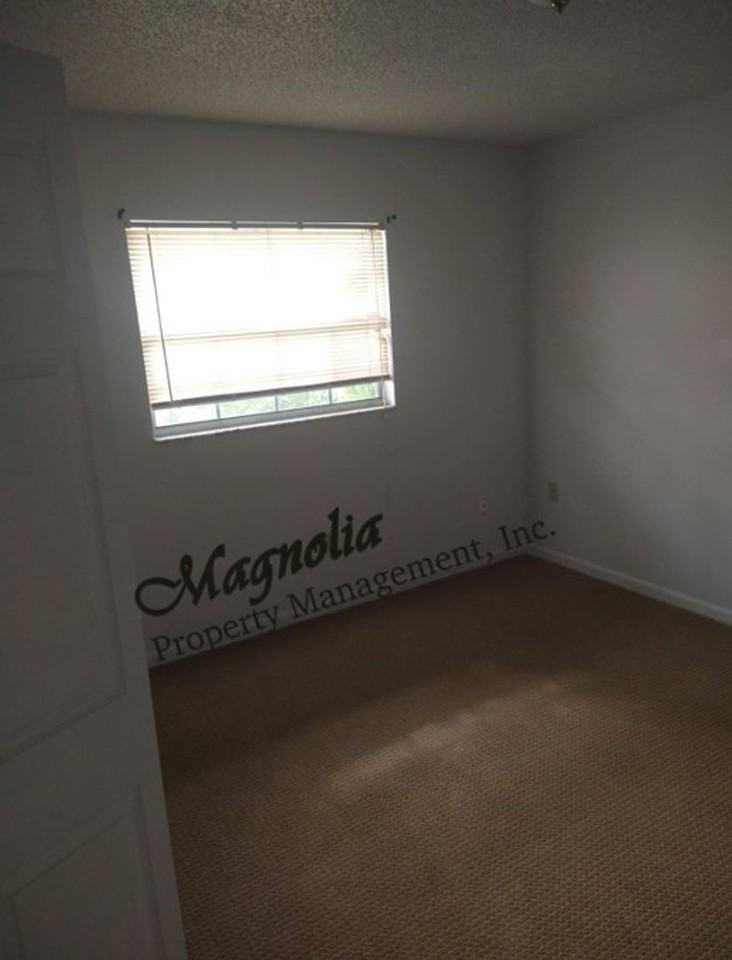 276 N Lakeview Dr - Photo 5 of 8