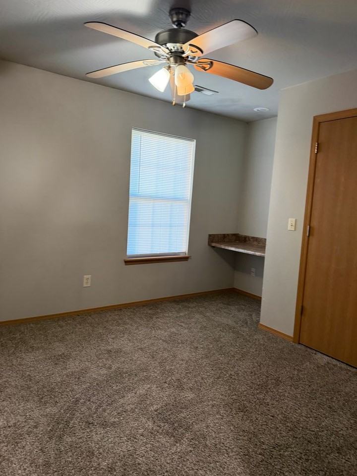 632 S Rilynn Ave - Photo 6 of 10