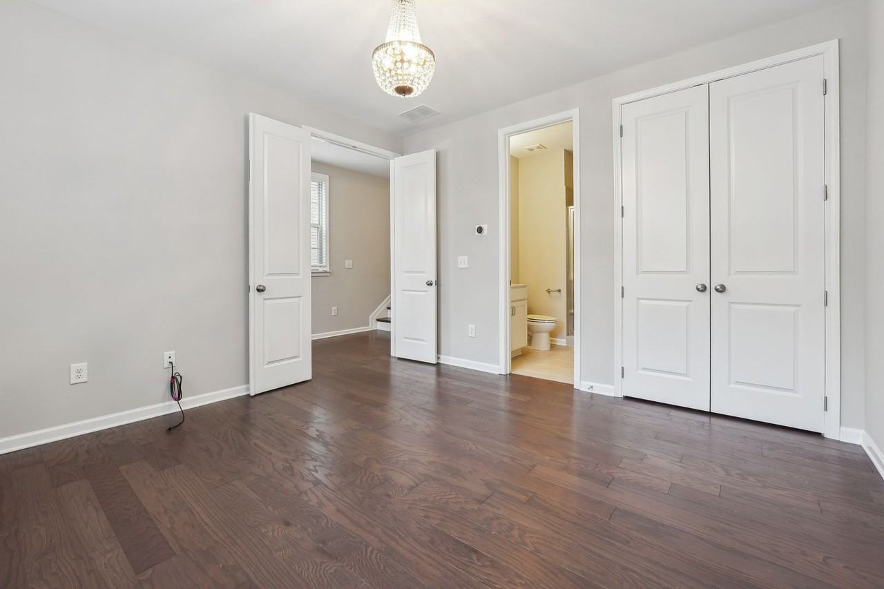 10117 Windalier Way - Photo 6 of 37