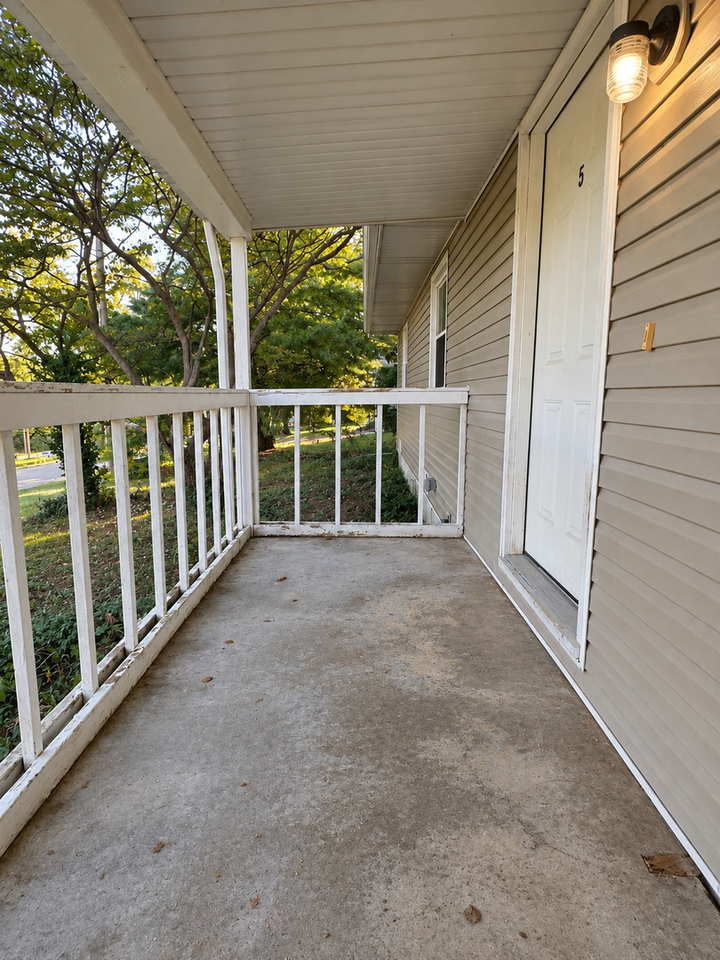 5 Hillside Dr - Photo 3 of 19