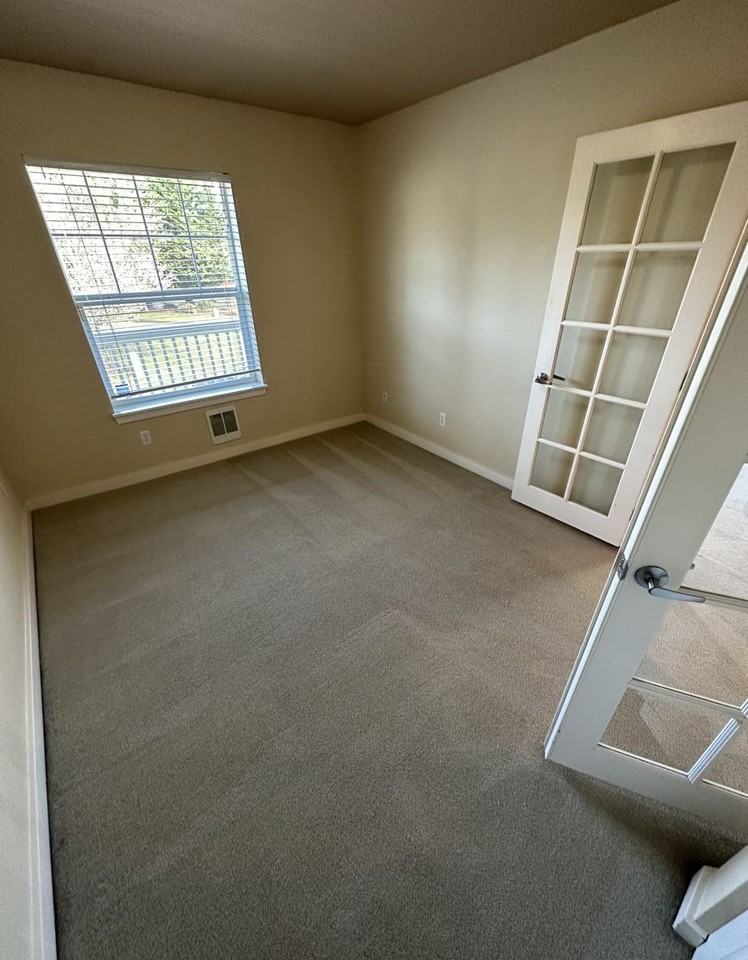 1755 Mcneil Cir - Photo 6 of 13