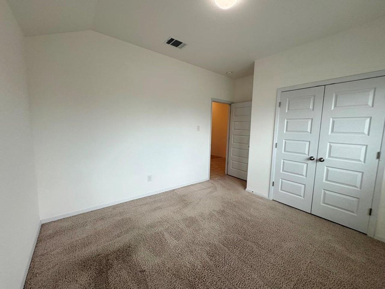 106 Watercourse Way - Photo 7 of 38