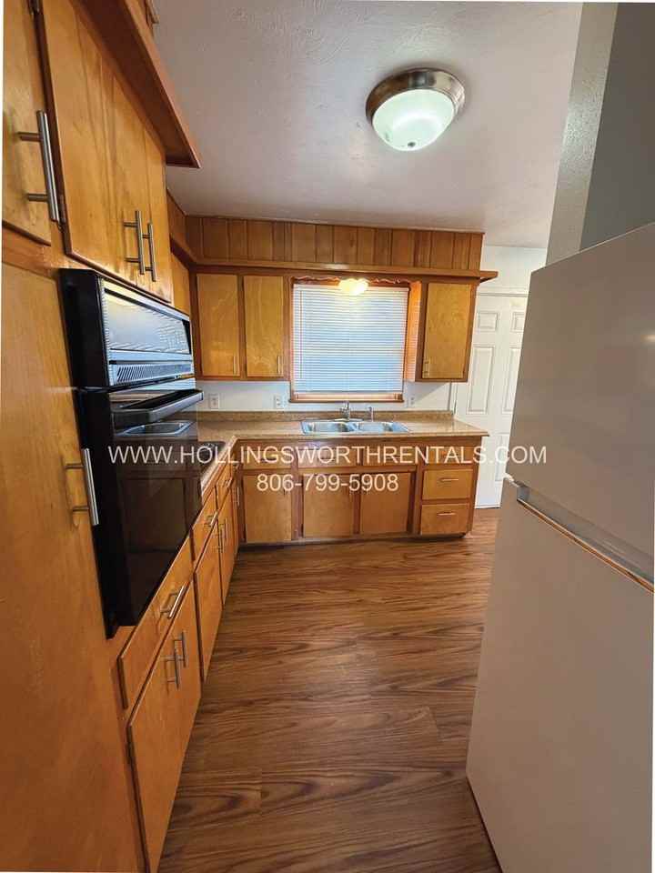 4909 9th St - Photo 7 of 14