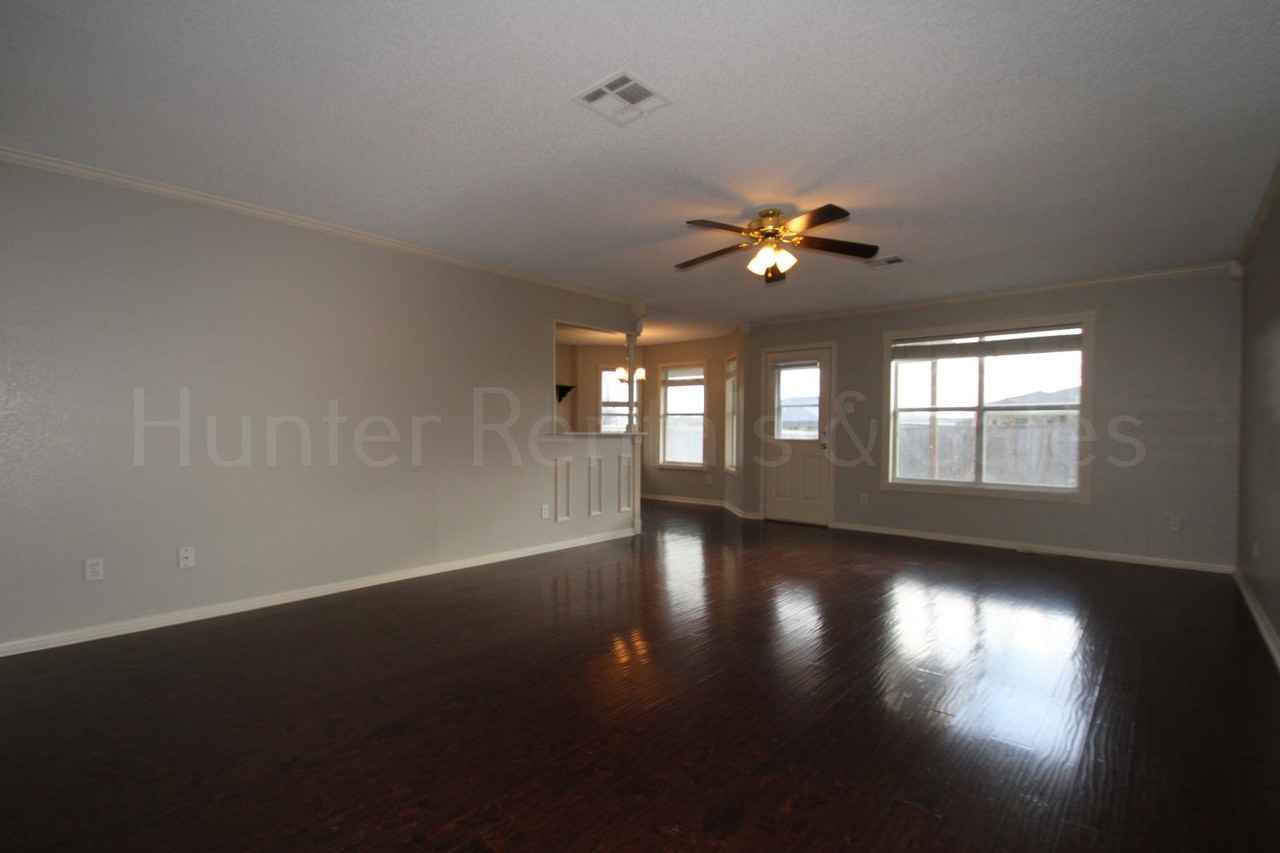 4200 Matt Ct - Photo 3 of 29
