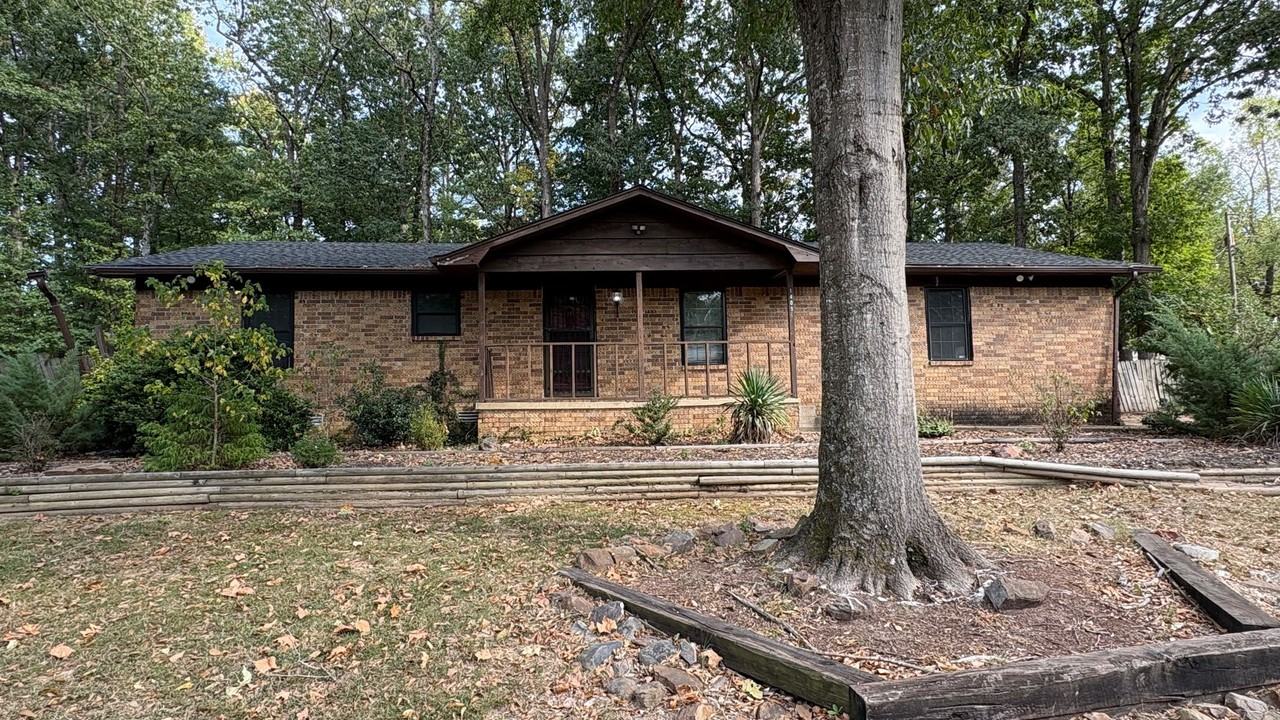 1409 Jill Dr - Photo 2 of 27
