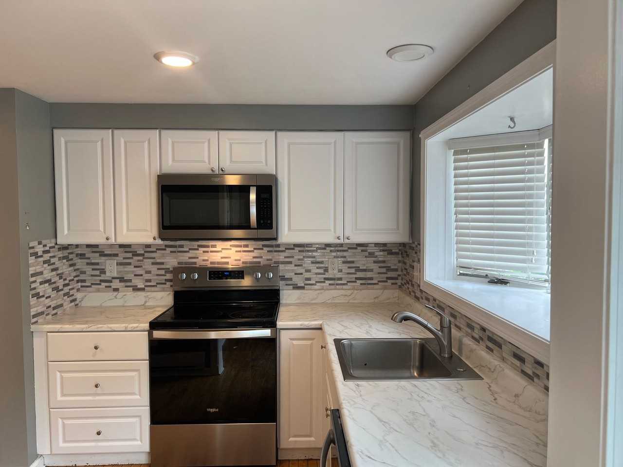 5 Mayberry Dr - Photo 2 of 16
