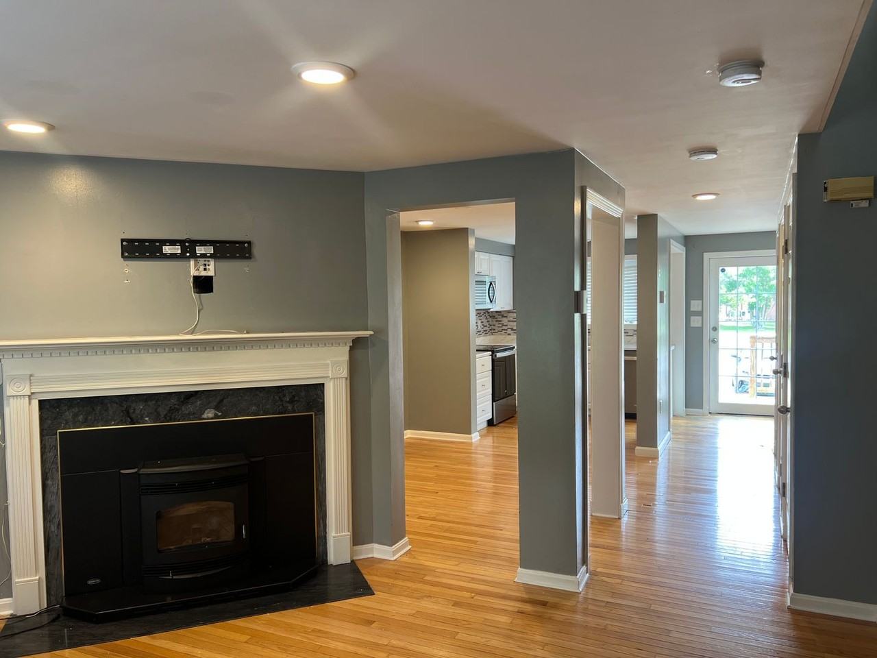 5 Mayberry Dr - Photo 7 of 16