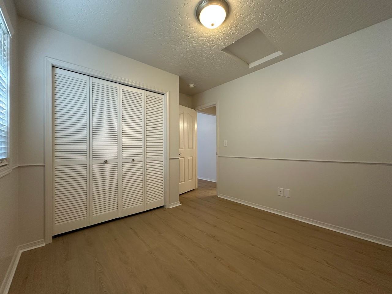 2204 Stewart Ave - Photo 4 of 14