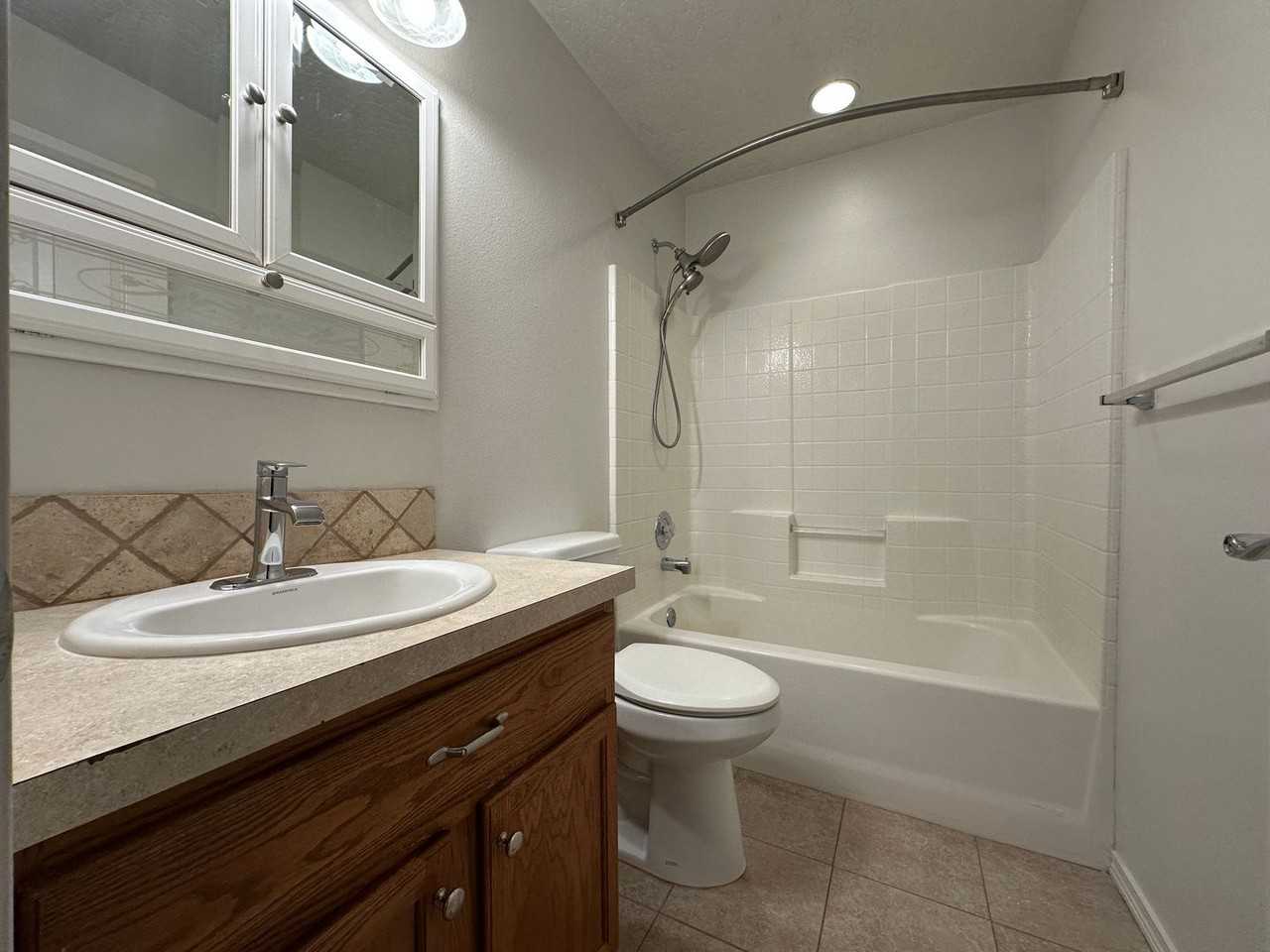 2204 Stewart Ave - Photo 5 of 14