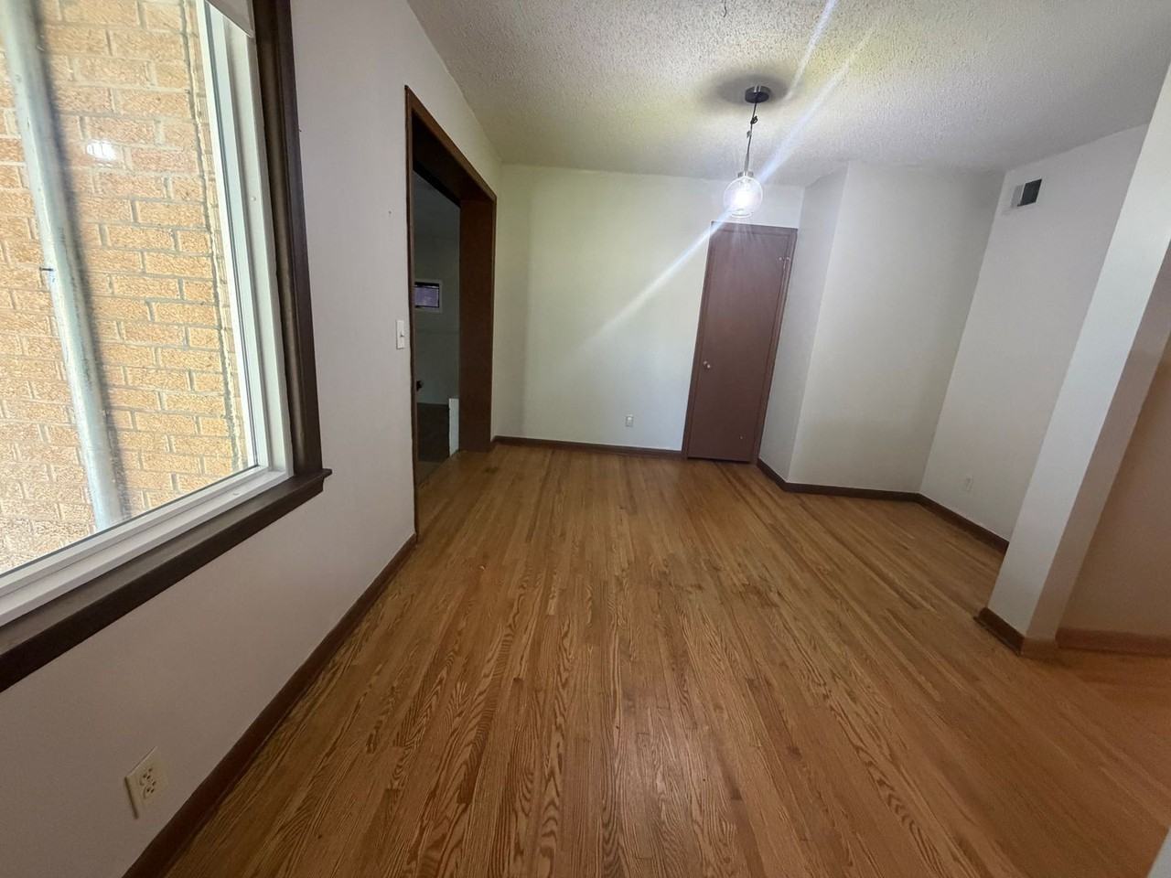 220 Sunset Ave - Photo 7 of 14