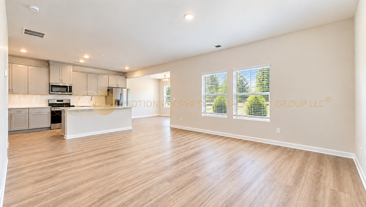 1402 31st St Ne - Photo 4 of 16