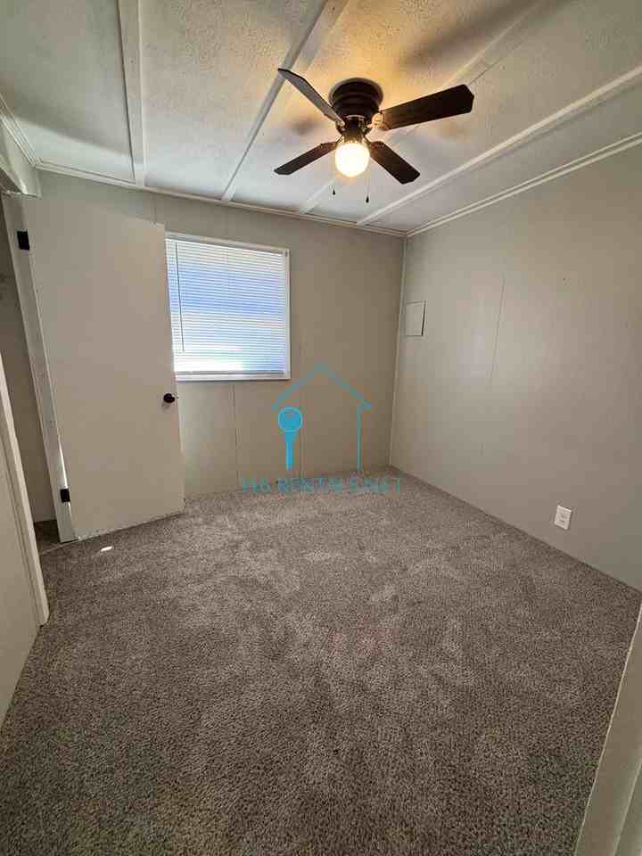 222 Ohio St - Photo 7 of 8