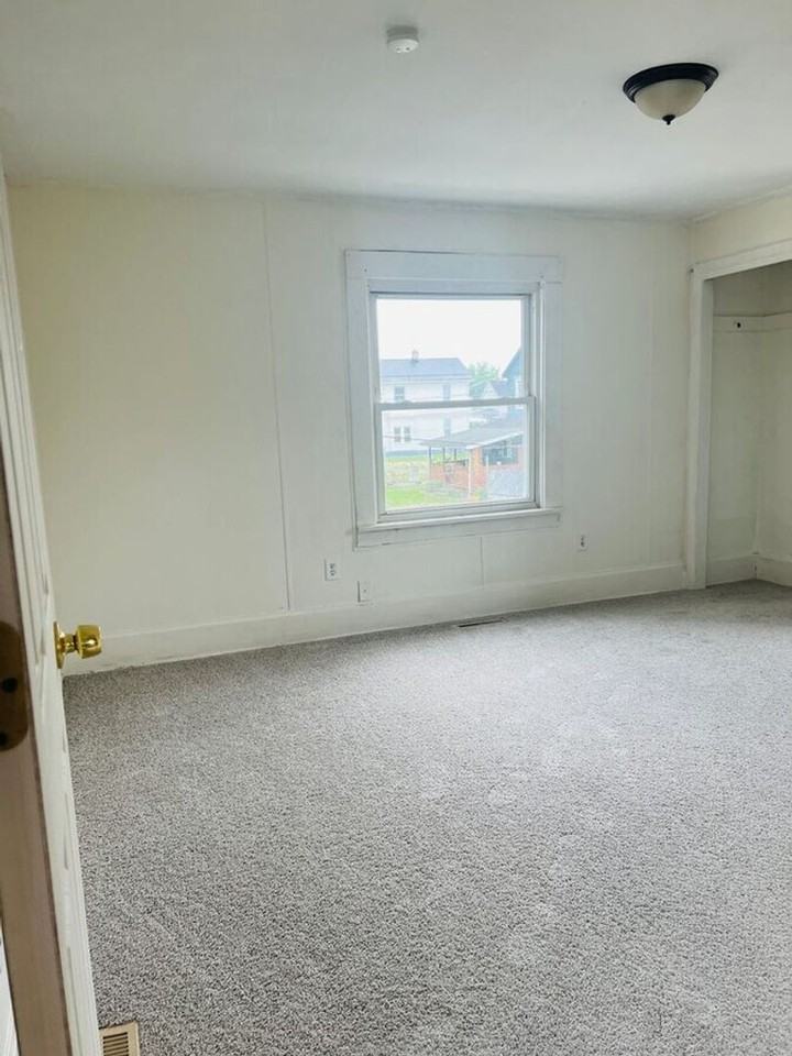 617 Morrison St - Photo 6 of 6
