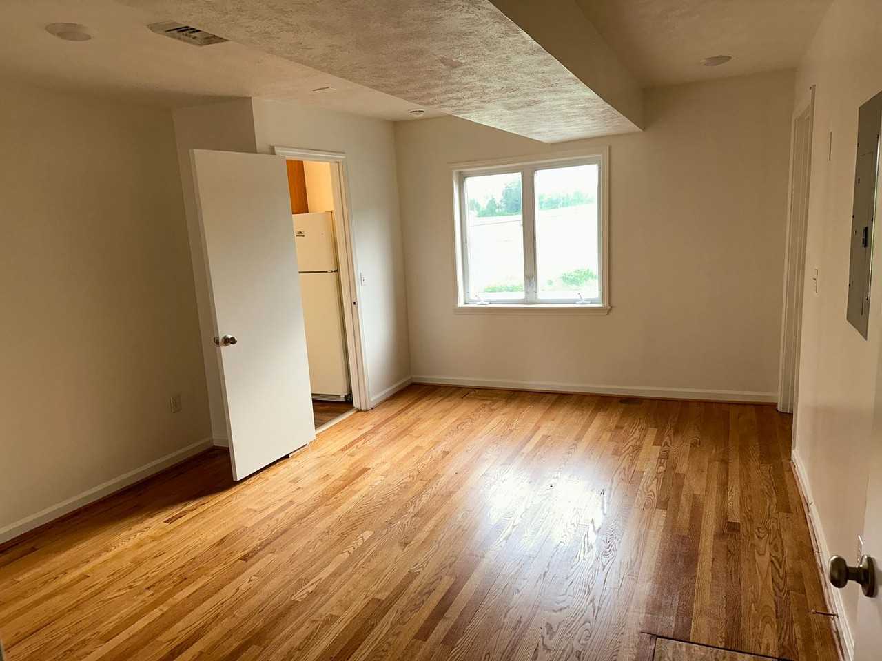 3501 Prices Fork Road - Photo 3 of 12