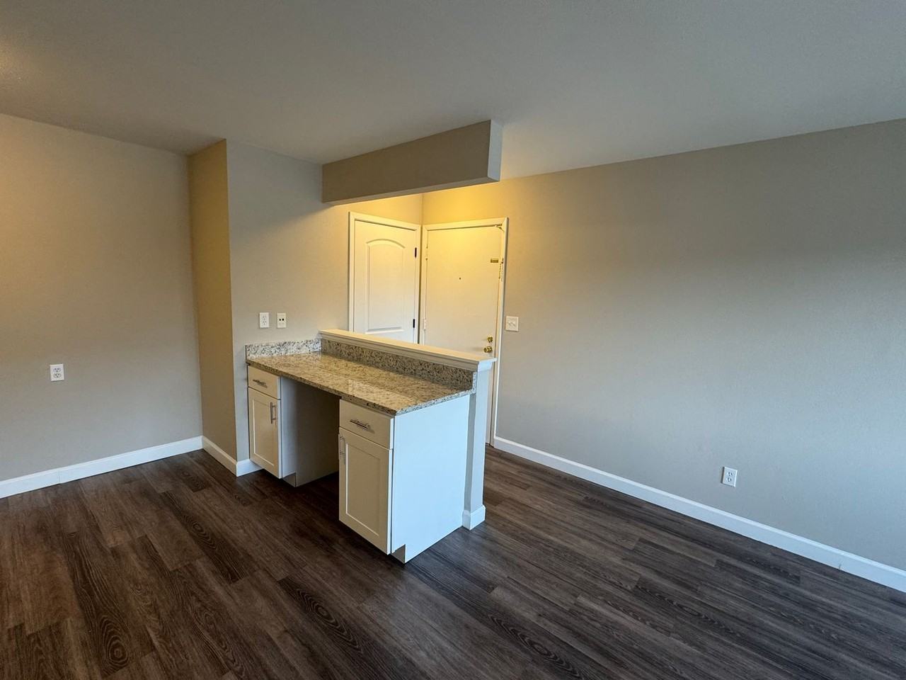Newly renovated 2 - Photo 3 of 28