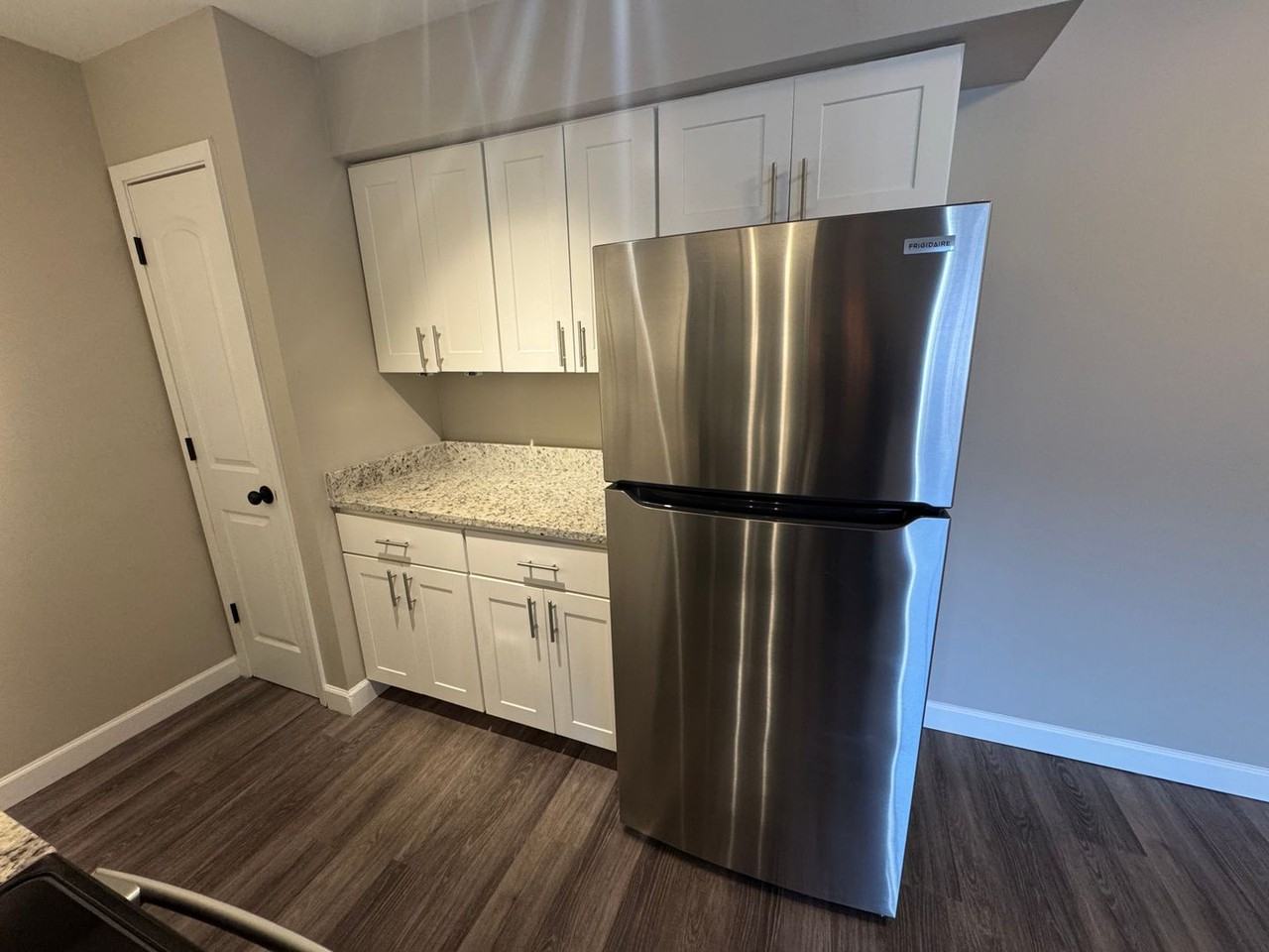Newly renovated 2 - Photo 4 of 28