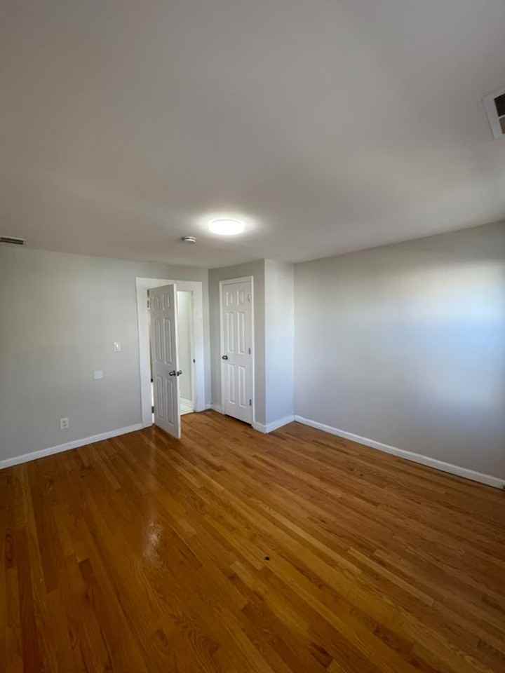 97 Cedar St #2 - Photo 3 of 5