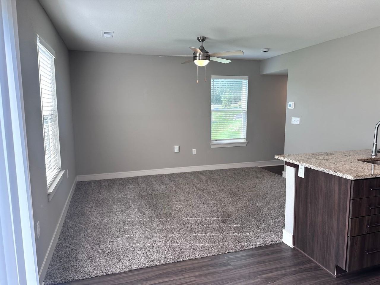 1546 Ne Shale Ct - Photo 3 of 18