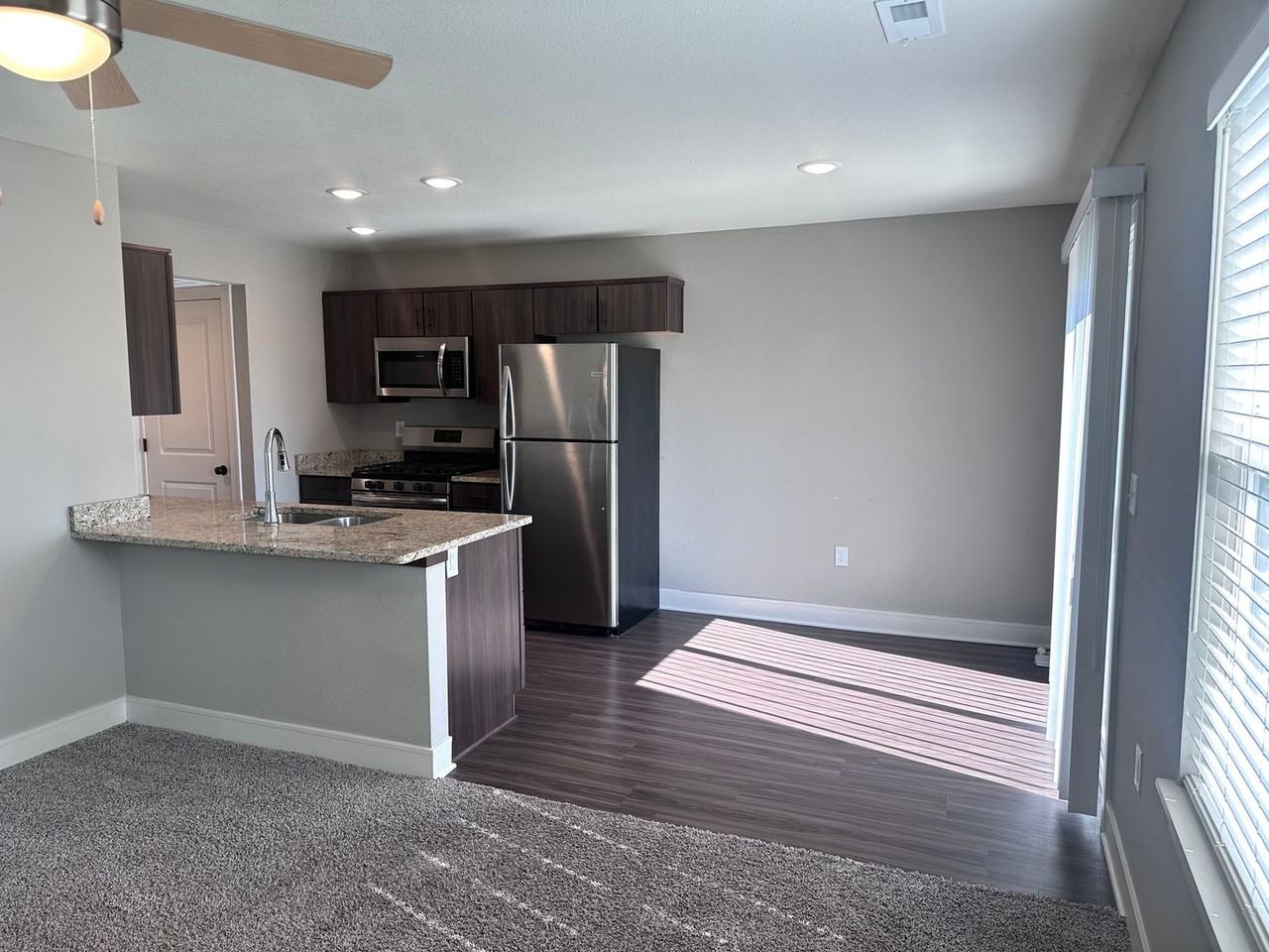 1546 Ne Shale Ct - Photo 5 of 18