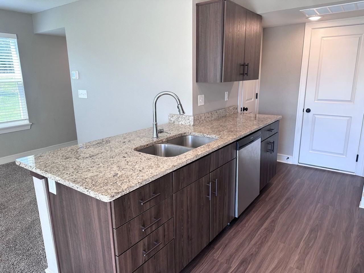 1546 Ne Shale Ct - Photo 6 of 18