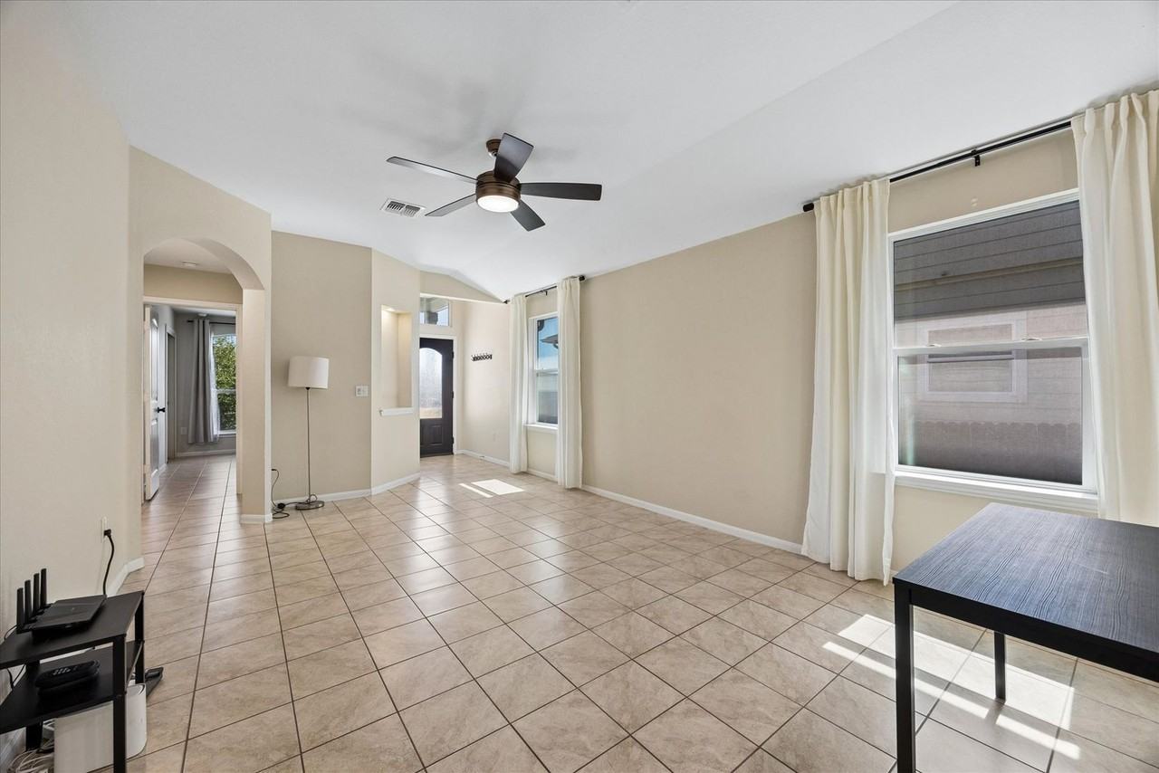 10110 Lampton Ln - Photo 4 of 16