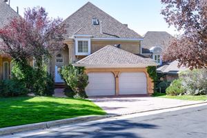 featured image of 13 La Montagne Ln
