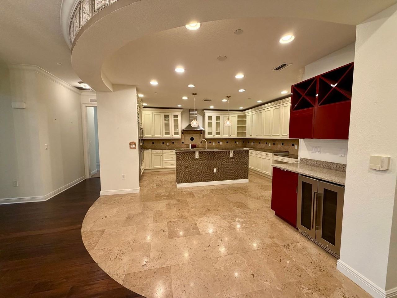 100 S Virginia Ave #320 - Photo 4 of 34