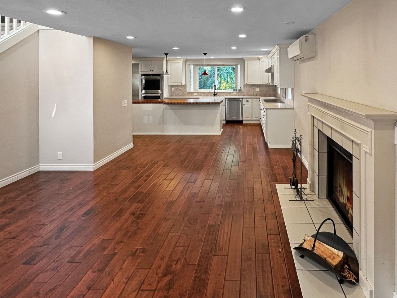 2121 234th Pl Se - Photo 3 of 29