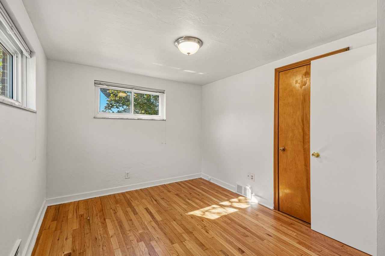 253 Augusta St - Photo 5 of 29