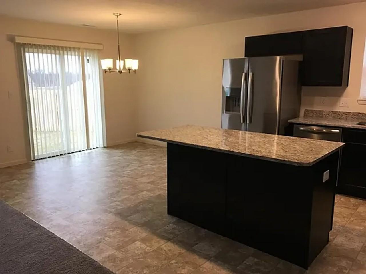 3370 Maitland Dr - Photo 5 of 10