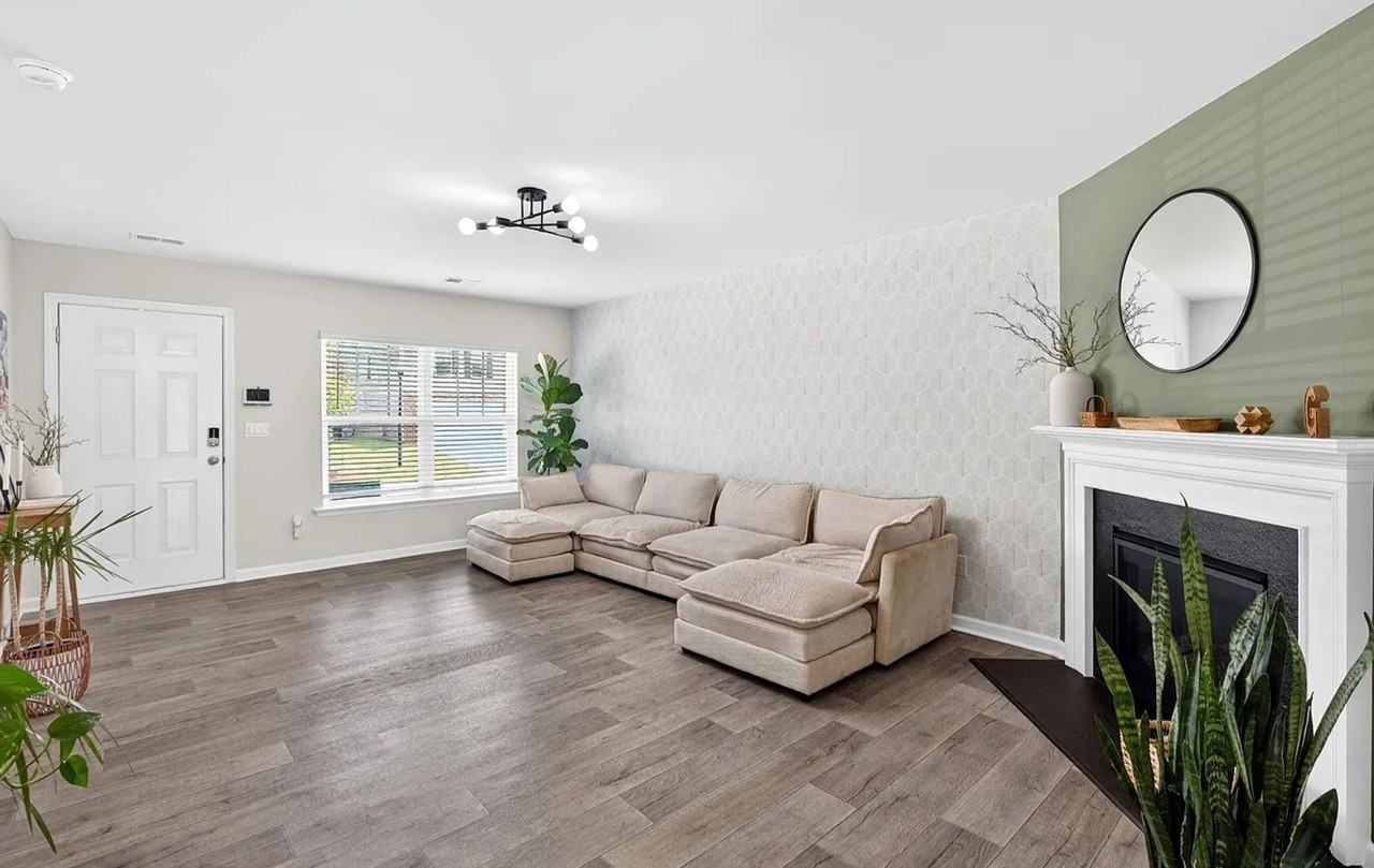 1221 Canter Pl - Photo 3 of 14