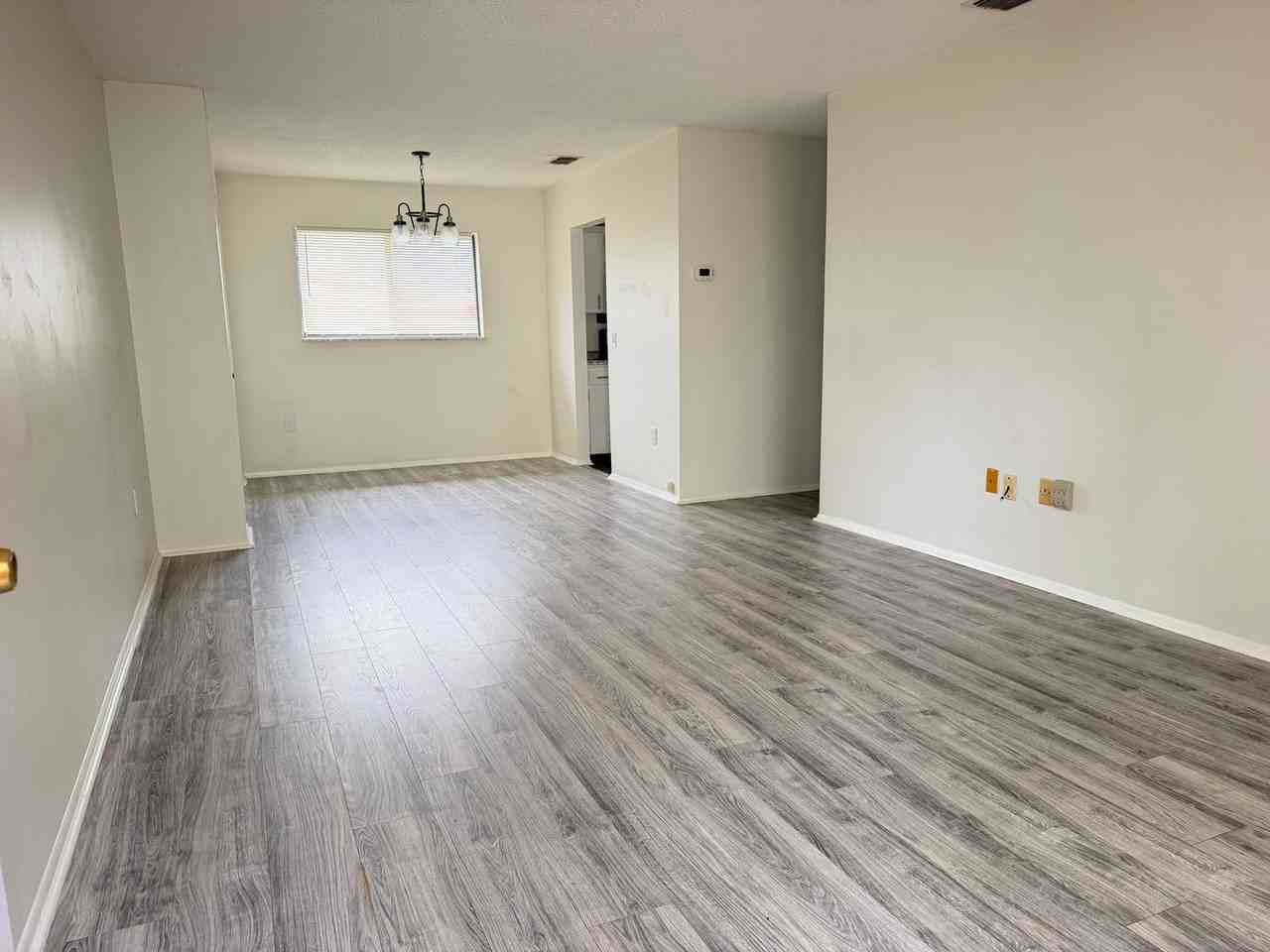 355 San Miguel St - Photo 3 of 20