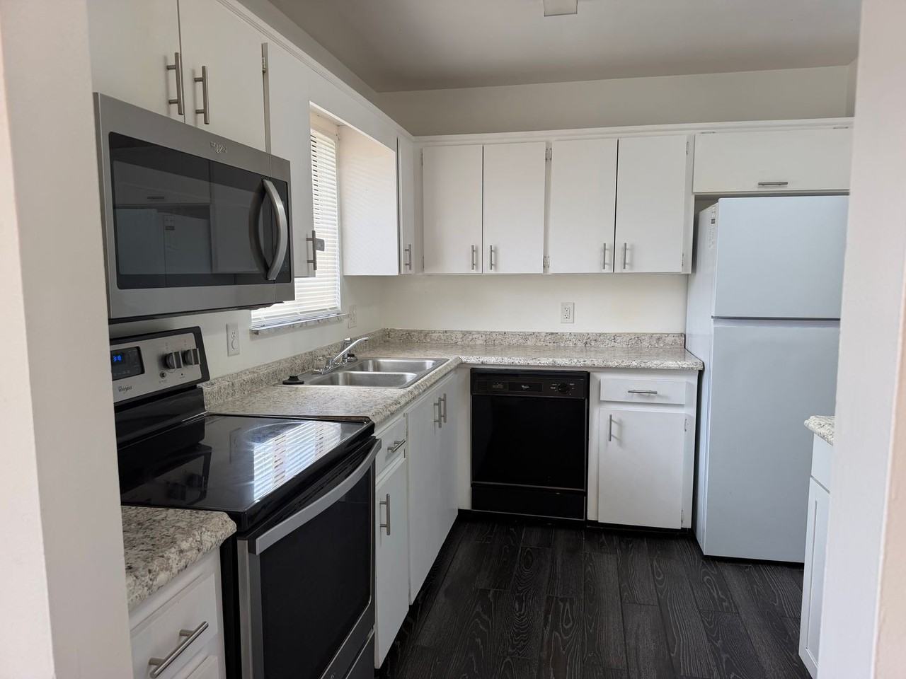 355 San Miguel St - Photo 6 of 20