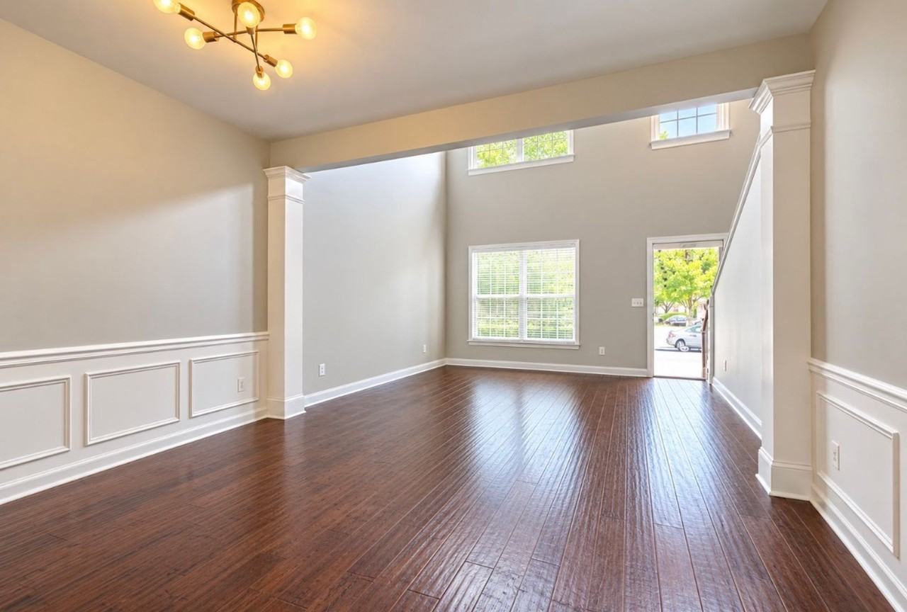 3087 Commonwealth Way - Photo 2 of 23